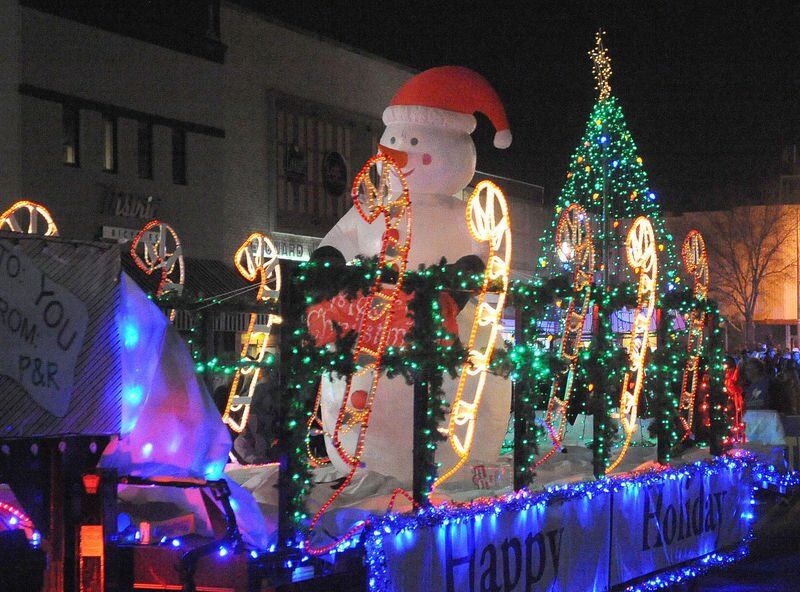 Yule do the driving: Stillwater to hold reverse Christmas parade